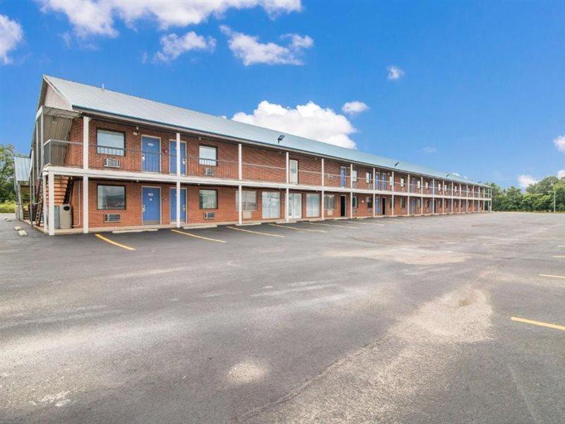 Motel 6-Metropolis, Il Екстер'єр фото