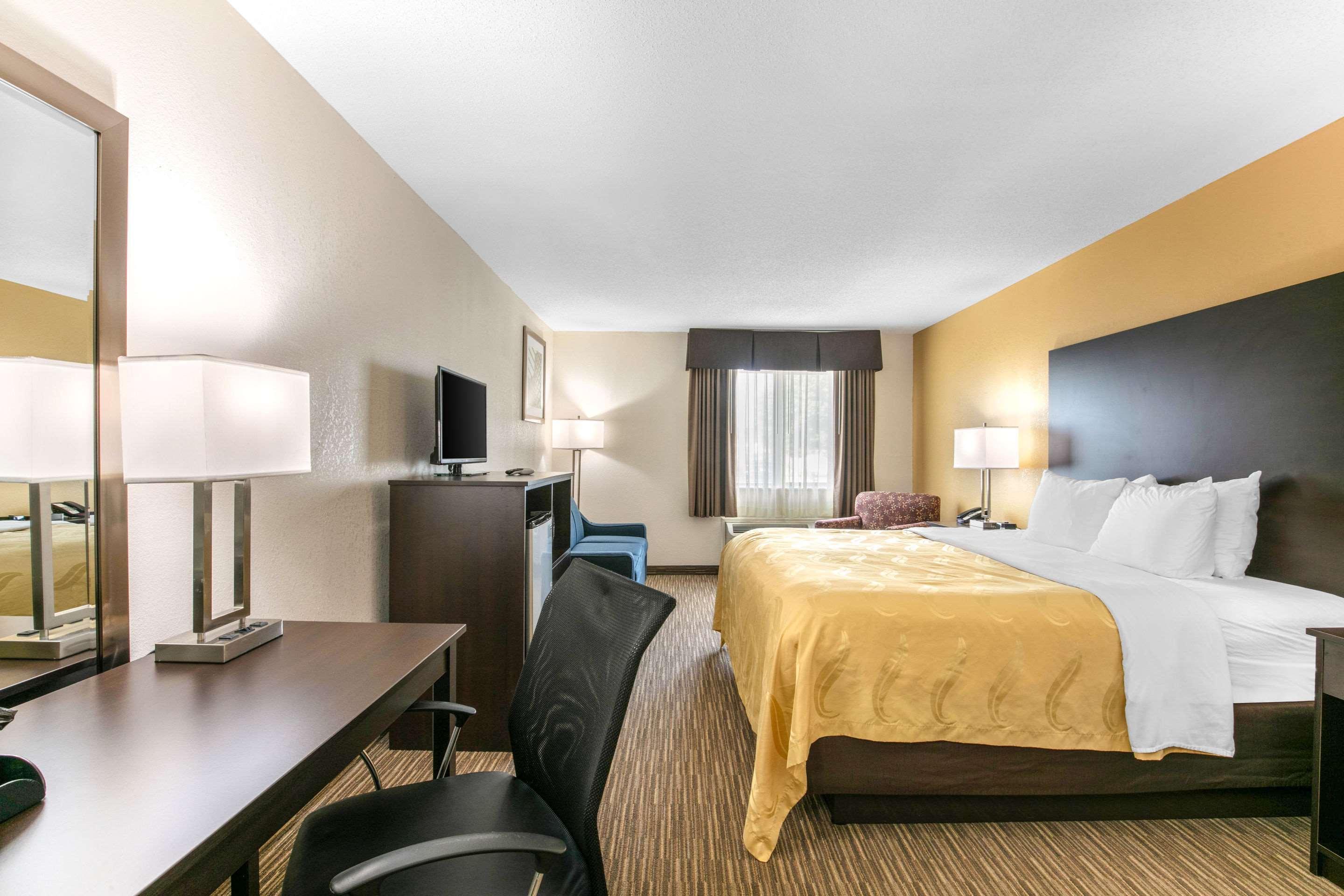 Motel 6-Metropolis, Il Екстер'єр фото