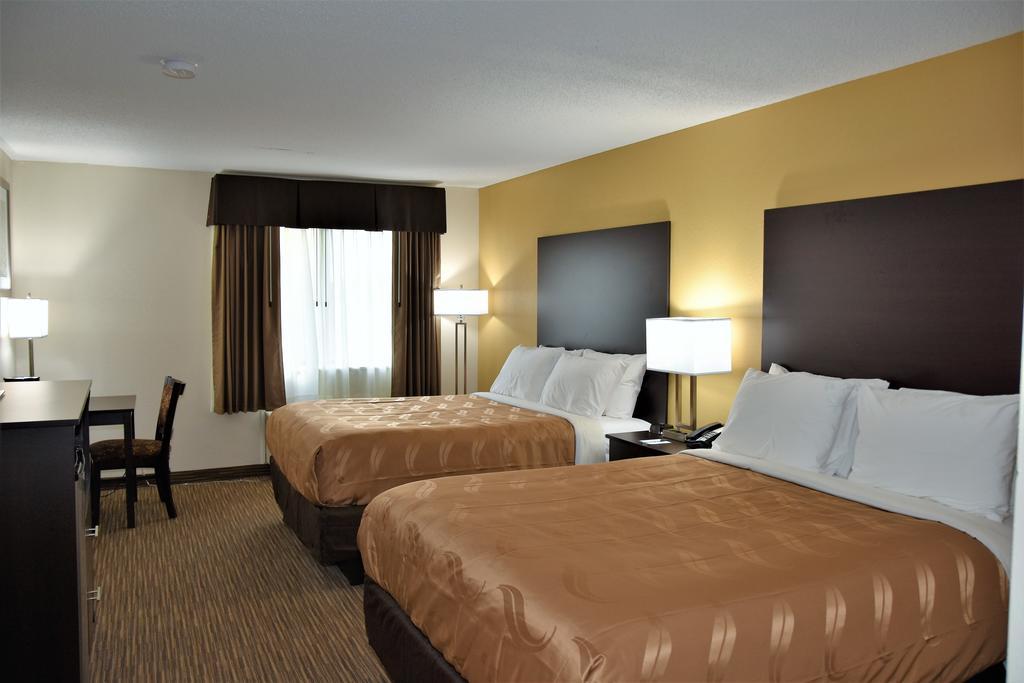Motel 6-Metropolis, Il Екстер'єр фото