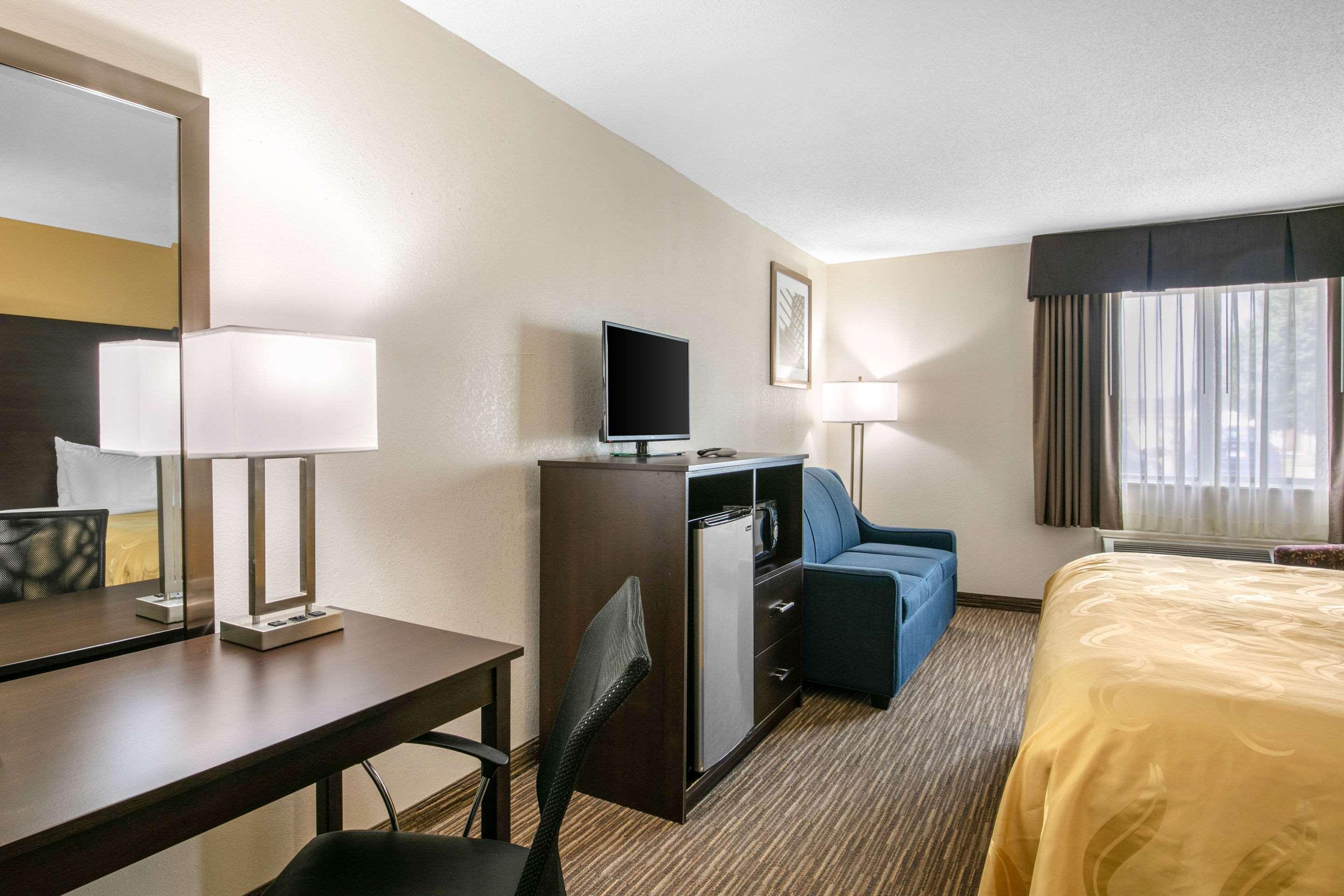 Motel 6-Metropolis, Il Екстер'єр фото