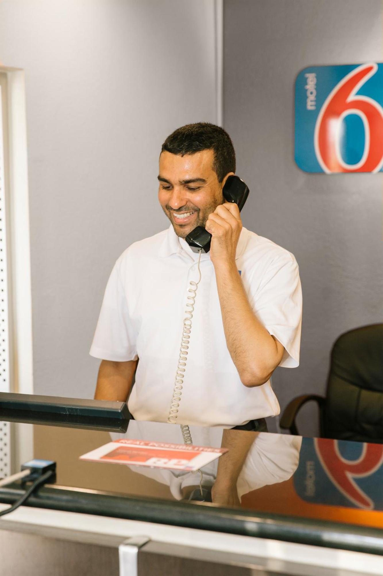 Motel 6-Metropolis, Il Екстер'єр фото