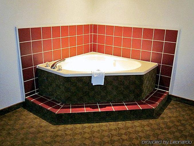 Motel 6-Metropolis, Il Екстер'єр фото