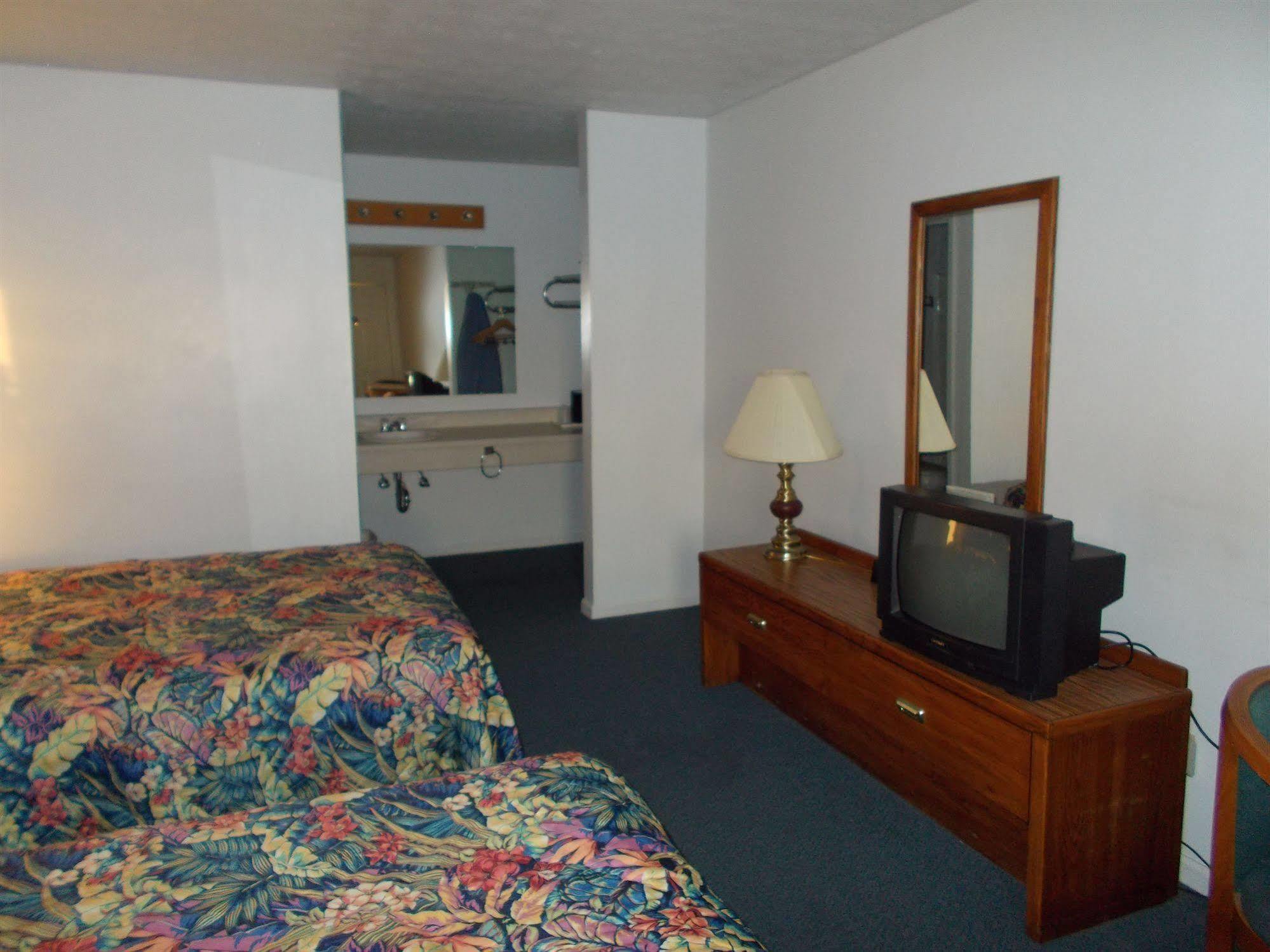 Motel 6-Metropolis, Il Екстер'єр фото